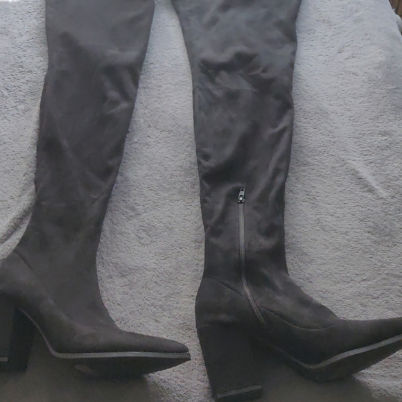 Thigh SHEIN high boots - Picture 3 of 3